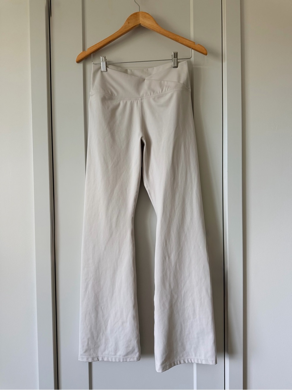 Calvin Klein Performance Crossover Waist Flare Pants Cream Size M